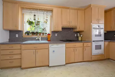 76 Phillips Street, Beacon, NY 12508 - Photo 9
