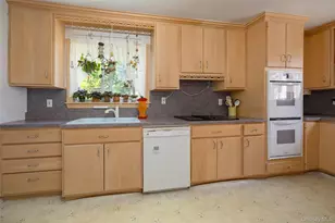 76 Phillips St, Beacon, NY 12508 - Photo 9