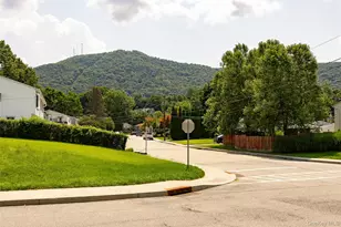 76 Phillips St, Beacon, NY 12508 - Photo 3