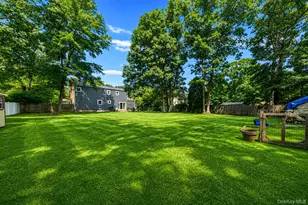 10 Turnpike Blvd, Middle Island, NY 11953 - Photo 3