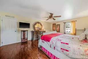 10 Turnpike Blvd, Middle Island, NY 11953 - Photo 19