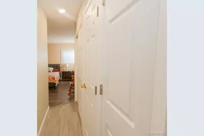 52 Crescent  Circle Rock Hill, Rock Hill, NY 12775 - Photo 23