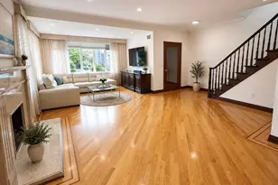 526 Beach 132nd St, Rockaway Park, NY 11694 - Photo 3
