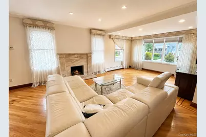 526 Beach 132nd Street, Rockaway Park, NY 11694 - Photo 3