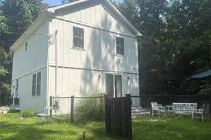 13595 Soundview Ave, Southold, NY 11971 - Photo 3