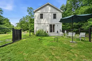 13595 Soundview Ave, Southold, NY 11971 - Photo 17
