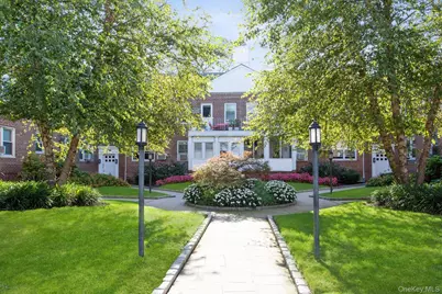 1385 Broadway #A-34, Hewlett, NY 11577 - Photo 1