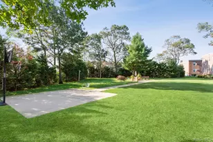 1385 Broadway, Hewlett, NY 11577 - Photo 19