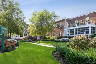 1385 Broadway, Hewlett, NY 11577 - Photo 21