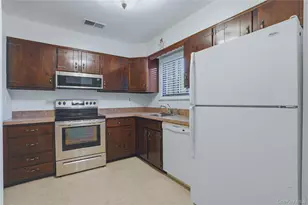 267 Village Ct, Kingston, NY 12401 - Photo 11