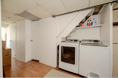 1912 Hunt Avenue, Bronx, NY 10462 - Photo 13