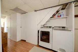 1912 Hunt Ave, Bronx, NY 10462 - Photo 13