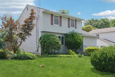 35 Sherman Street, Huntington, NY 11743 - Photo 3