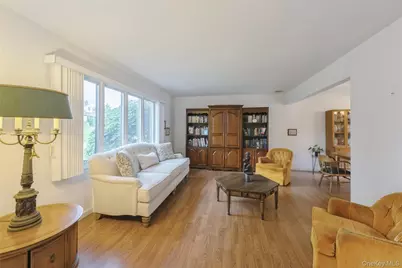 35 Sherman Street, Huntington, NY 11743 - Photo 7