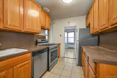 67-66 108th Street #C61, Forest Hills, NY 11375 - Photo 7