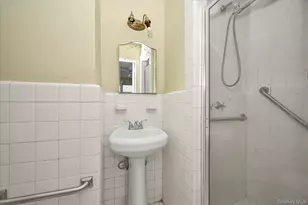 67-66 108th St, Forest Hills, NY 11375 - Photo 13