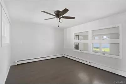 56 Summer Lane, Hicksville, NY 11801 - Photo 9