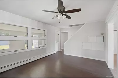 56 Summer Lane, Hicksville, NY 11801 - Photo 7