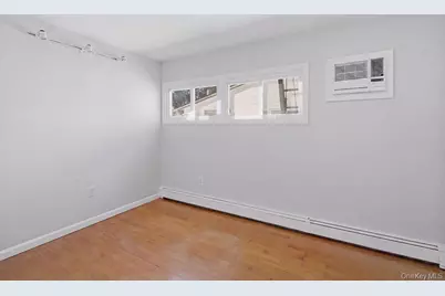 56 Summer Lane, Hicksville, NY 11801 - Photo 19