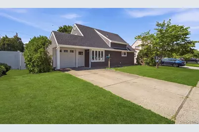56 Summer Lane, Hicksville, NY 11801 - Photo 1