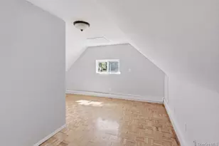 56 Summer Ln, Hicksville, NY 11801 - Photo 21