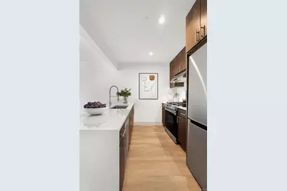 2815 35th Street #5A, Astoria, NY 11103 - Photo 3