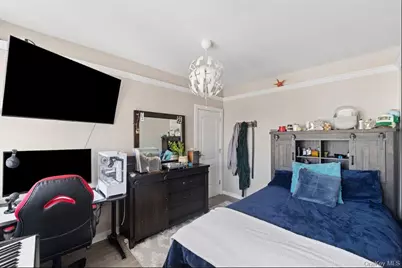 76-04 68th Avenue, Middle Village, NY 11379 - Photo 23