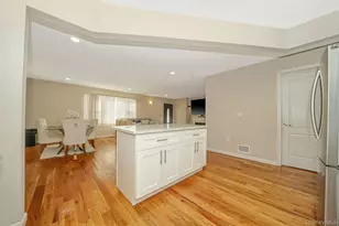 253-07 Memphis Ave, Rosedale, NY 11422 - Photo 19