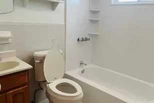 15 Van Brunt Rd, Far Rockaway, NY 11693 - Photo 3