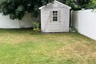 68 Cliff Dr, Hicksville, NY 11801 - Photo 21