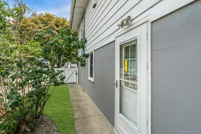 69 Edgewood Road #B, Port Washington, NY 11050 - Photo 3