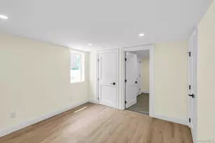 69 Edgewood Rd, Port Washington, NY 11050 - Photo 11