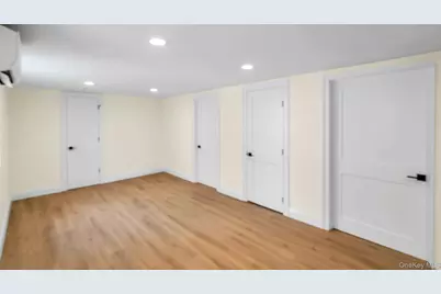 69 Edgewood Road #B, Port Washington, NY 11050 - Photo 5
