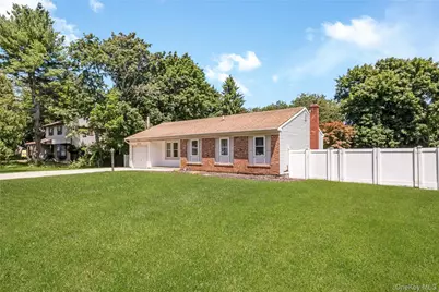 93 Raynor Road, Ridge, NY 11961 - Photo 3