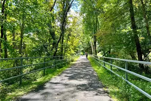 174 E Lake Blvd, Mahopac, NY 10541 - Photo 25