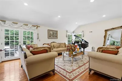 50 Flamingo Road, Roslyn, NY 11576 - Photo 7