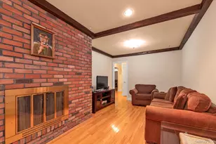 810 Ibsen St, Woodmere, NY 11598 - Photo 15