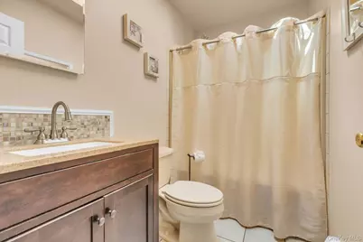 705 Fanning Road, New Suffolk, NY 11956 - Photo 19
