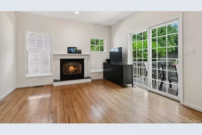 921 Shore Acres Drive, Mamaroneck, NY 10543 - Photo 11