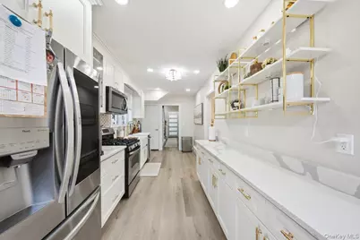 123 Briggs Avenue, Yonkers, NY 10701 - Photo 9