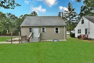 80 Norfleet Ln, Coram, NY 11727 - Photo 11