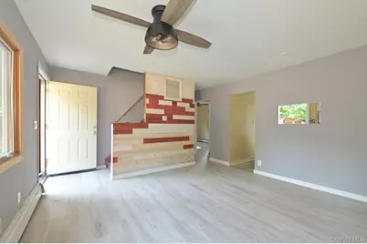 80 Norfleet Lane, Coram, NY 11727 - Photo 3