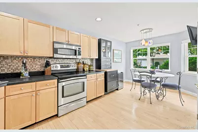 15 Winding Ridge Road, White Plains, NY 10603 - Photo 19