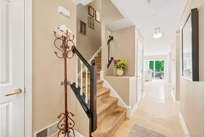 15 Winding Ridge Road, White Plains, NY 10603 - Photo 5
