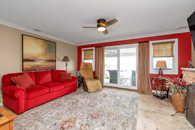 100 Empire Boulevard #13, Island Park, NY 11558 - Photo 9