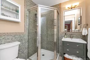 100 Empire Blvd, Island Park, NY 11558 - Photo 11