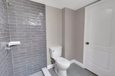 128 W 17th Street, Deer Park, NY 11729 - Photo 25