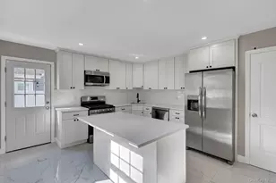 128 W 17th St, Deer Park, NY 11729 - Photo 9