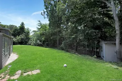 12 Deer Lane, East Setauket, NY 11733 - Photo 23