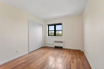 1910 Pelham Parkway S #5C, Bronx, NY 10461 - Photo 15
